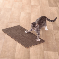 Когтеточка (59х30 см) из ковролина угловая двусторонняя для кошек