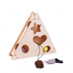 Игровая платформа для кошек Треугольник с шариком и игрушкой, 26,5х23х5 см