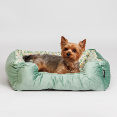 Лежак для собак и кошек Цветы, 60х50 см, зеленый