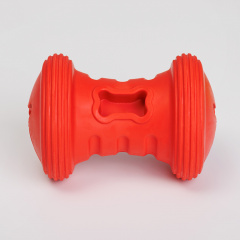 Игрушка для собачьих лакомств Гантель, 13х9,4х9,4 см, красный