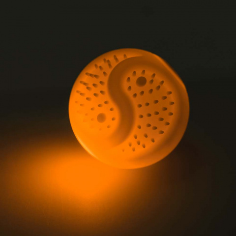 Игрушка для собак Мяч светящийся USB зарядка оранжевый 6,5 см 1