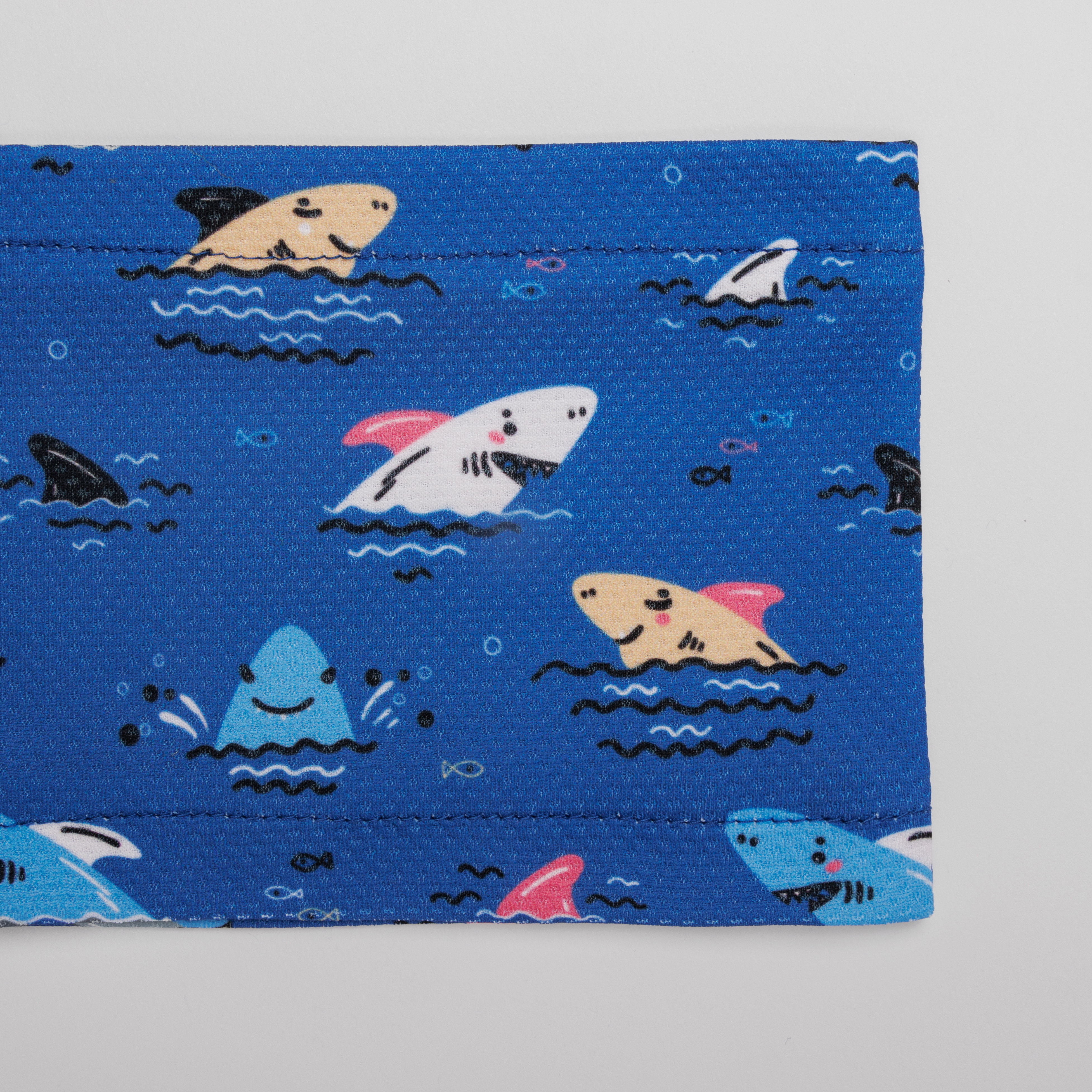 Rurri Ошейник-шарф охлаждающий для собак, M, синий с акулами 