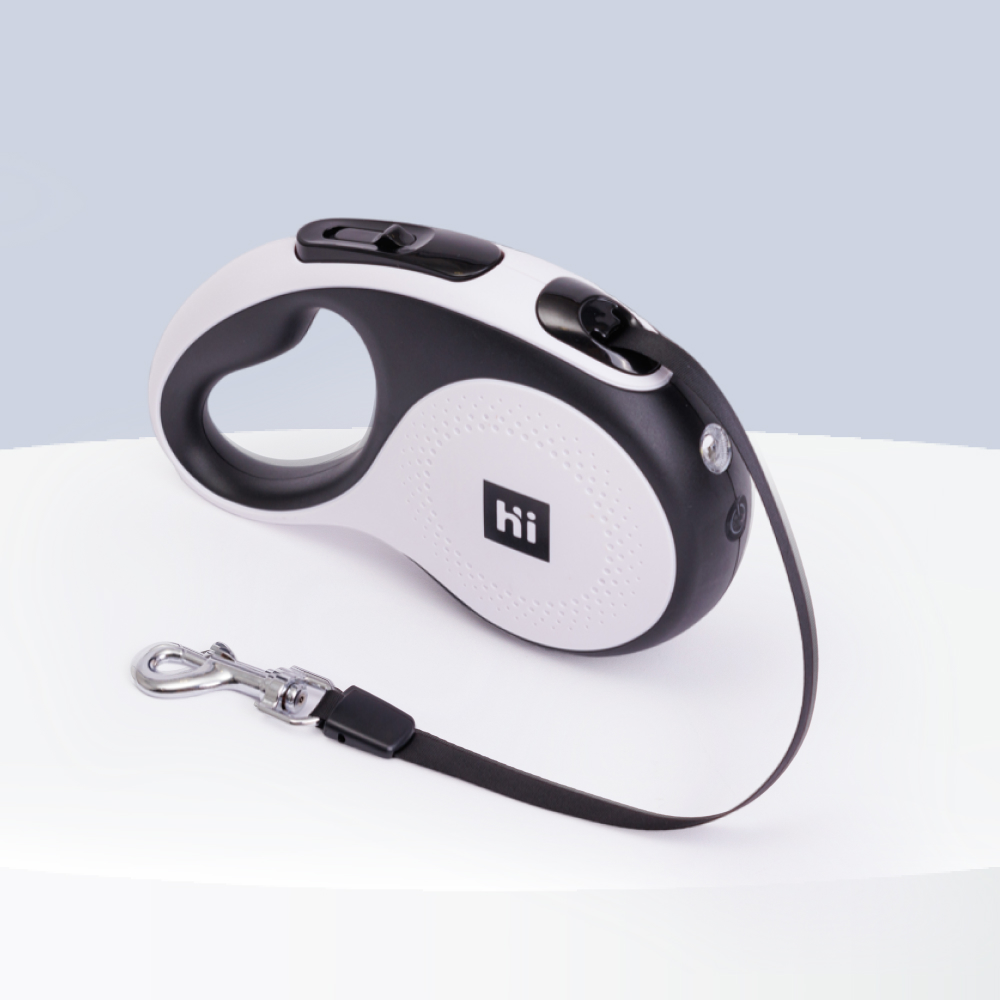 Рулетка для собак со встроенным LED фонарем USB и светоотражающий ремень 5 м. до 50 кг, черно-белая, размер L